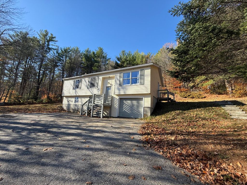 Photo of 24 Clearview Drive, Norway, ME 04268 (MLS # 1642562)