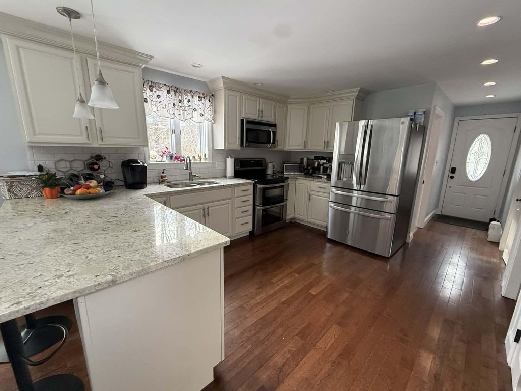 Photo of 9 Woodcock Road, Gray, ME 04039 (MLS # 1649023)