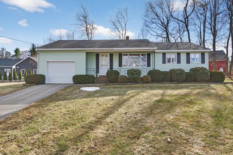 Photo of 6 Lynn Avenue, Biddeford, ME 04005 (MLS # 1654383)