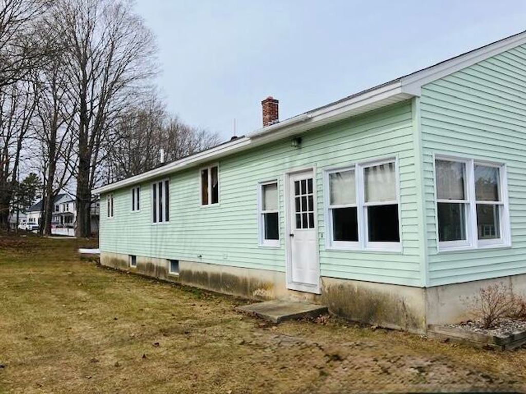 Photo of 6 Lynn Avenue, Biddeford, ME 04005 (MLS # 1654383)