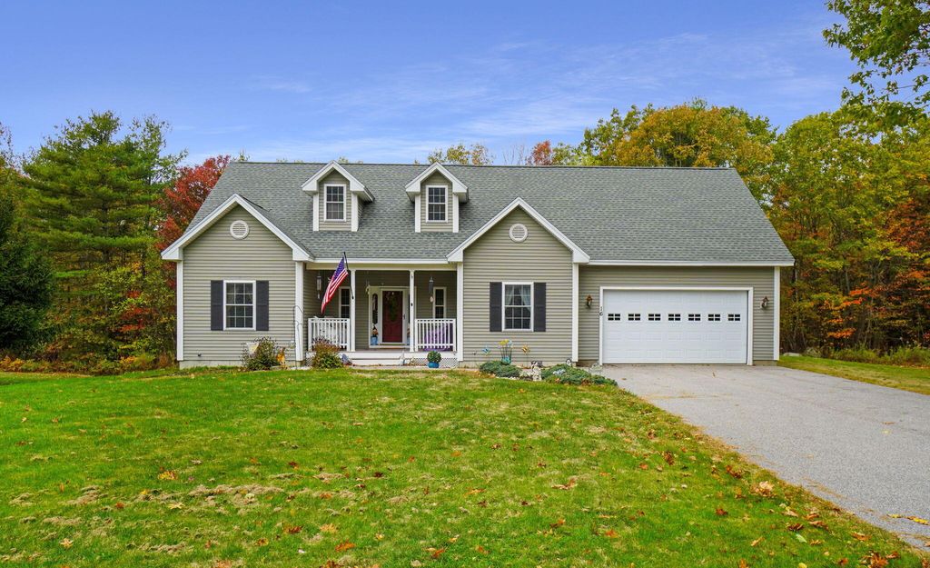 Photo of 16 Eastfield Drive, Gray, ME 04039 (MLS # 1640798)