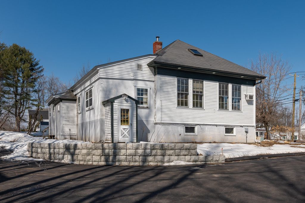 Photo of 27 Ossipee Trail E #1, Standish, ME 04084 (MLS # 1642080)