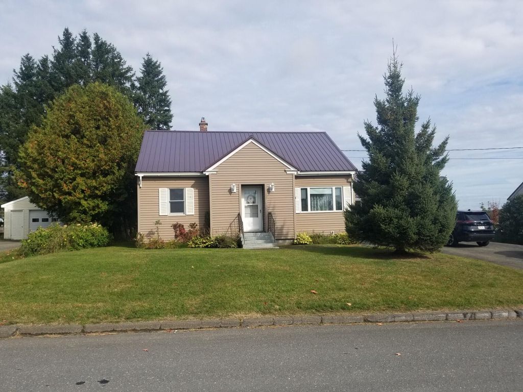 Photo of 20 Glendale Road, Caribou, ME 04736 (MLS # 1638910)