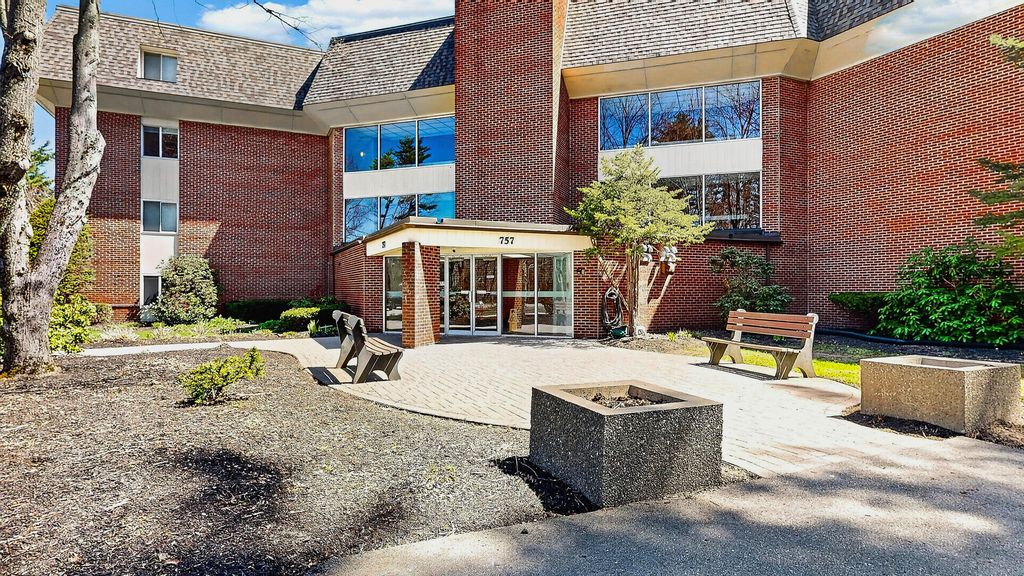 Photo of 757 Main Street #35, South Portland, ME 04106 (MLS # 1659964)