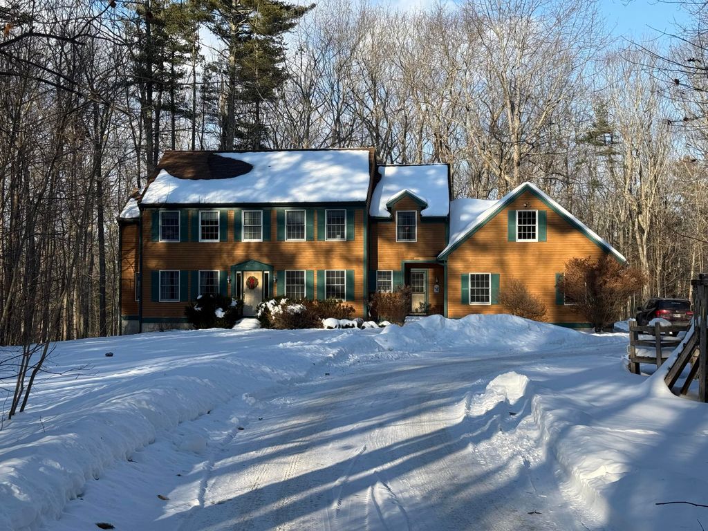 Photo of 9 Carriedale Lane, Kennebunk, ME 04043 (MLS # 1651582)