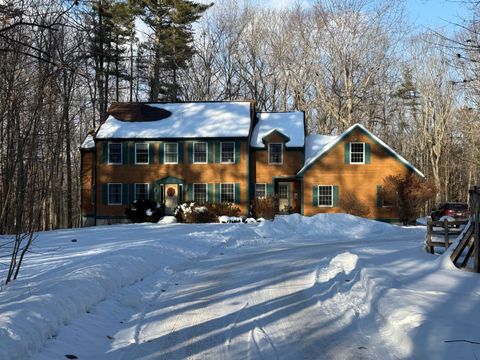 Photo of 9 Carriedale Lane, Kennebunk, ME 04043 (MLS # 1651582)