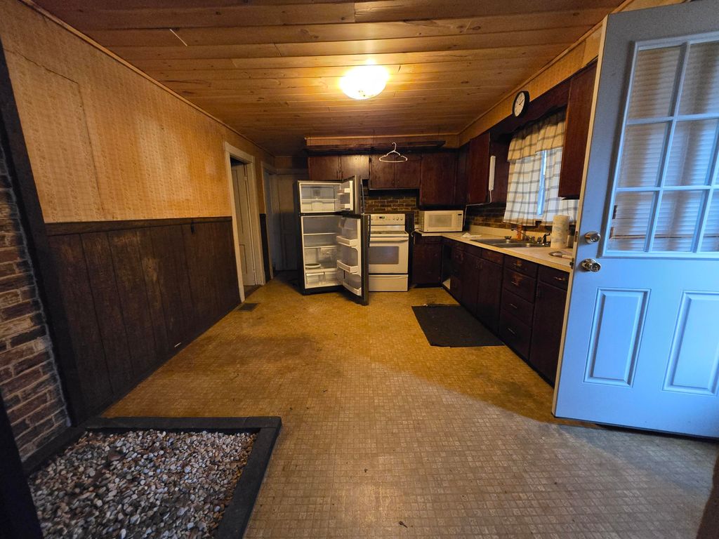 Photo of 2 Flood Street, Mexico, ME 04257 (MLS # 1644499)