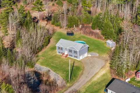Photo of 2016 Hemlock Drive, Hermon, ME 04401 (MLS # 1659037)