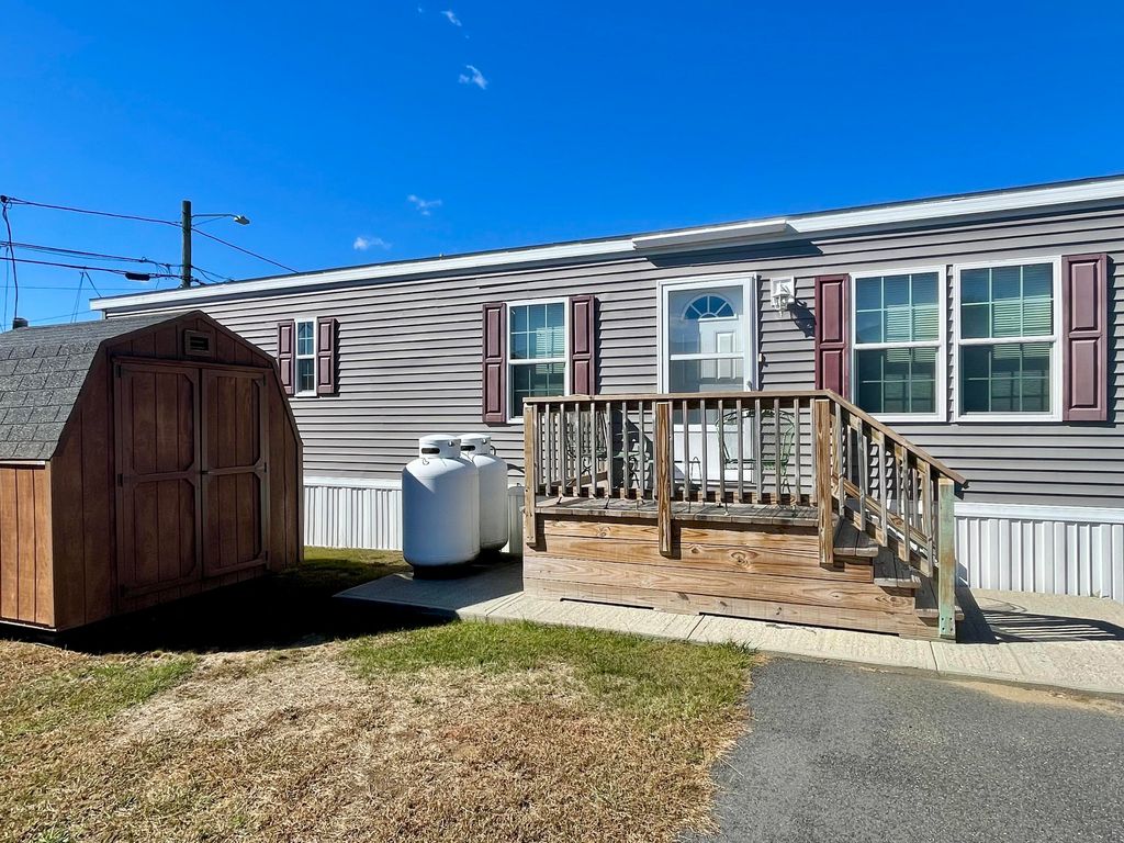 Photo of 54 Linnell Circle, Brunswick, ME 04011 (MLS # 1640429)