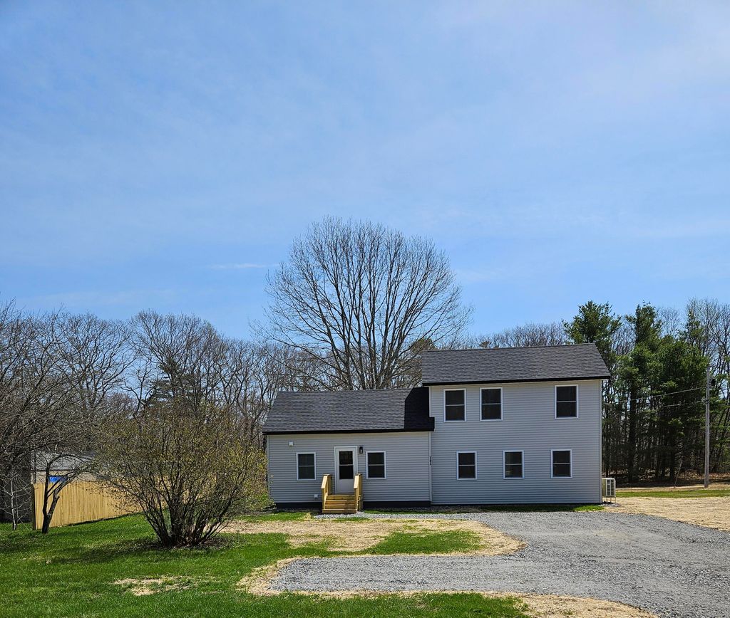 Photo of 303 Maquoit Road, Brunswick, ME 04011 (MLS # 1660922)
