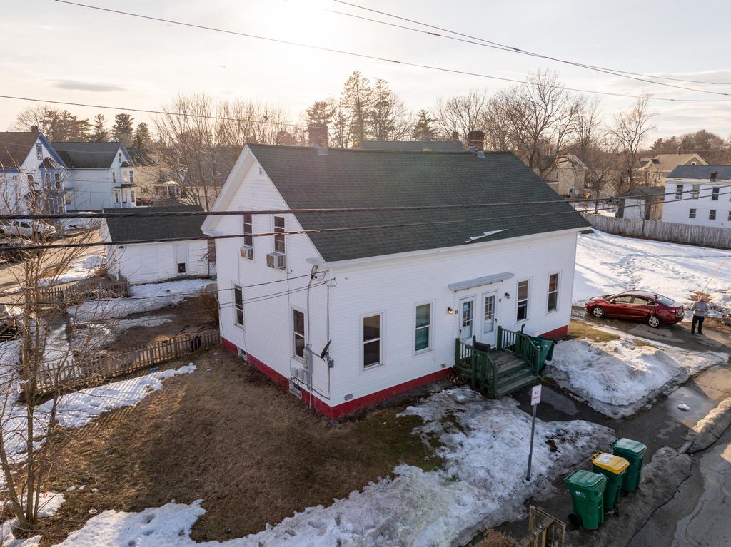 Photo of 17-19 Upham Street, Rochester, NH 03867 (MLS # 1654096)