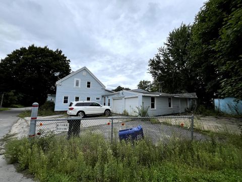 Photo of 50 Dyer Street, South Portland, ME 04106 (MLS # 1650312)