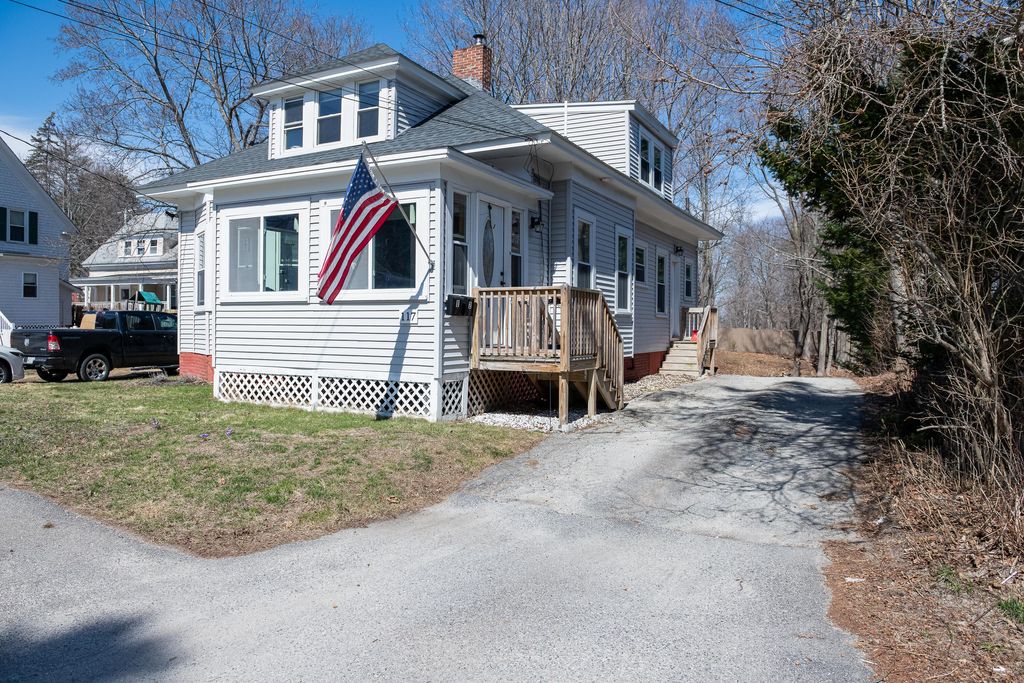 Photo of 117 Lake Street, Auburn, ME 04210 (MLS # 1657853)