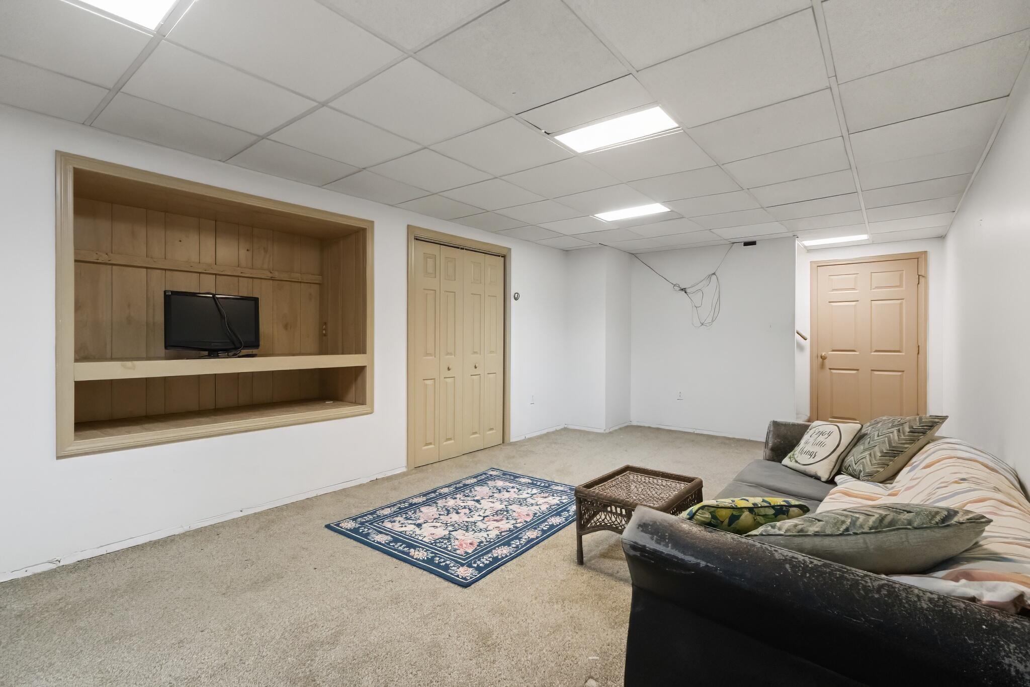 Bangor, Maine 04401, United States, 3 Bedrooms Bedrooms, ,2 BathroomsBathrooms,Residential,Pending,11791