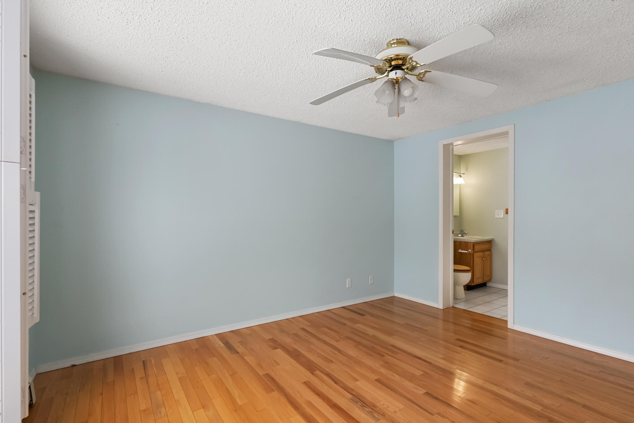 Bangor, Maine 04401, United States, 3 Bedrooms Bedrooms, ,2 BathroomsBathrooms,Residential,Pending,11791