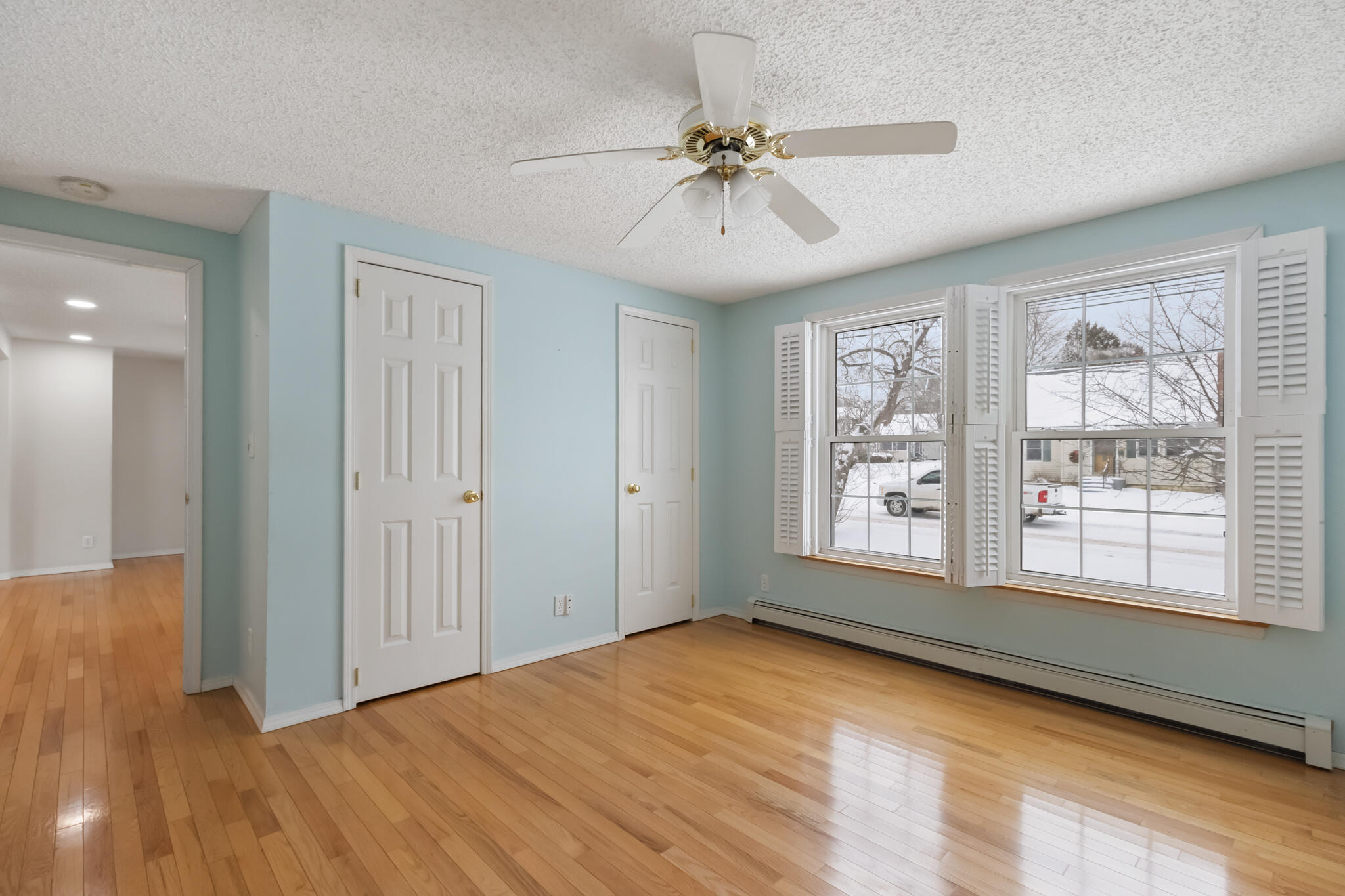 Bangor, Maine 04401, United States, 3 Bedrooms Bedrooms, ,2 BathroomsBathrooms,Residential,Pending,11791