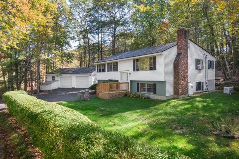 Photo of 31 Clay Hill Road, York, ME 03902 (MLS # 1640449)