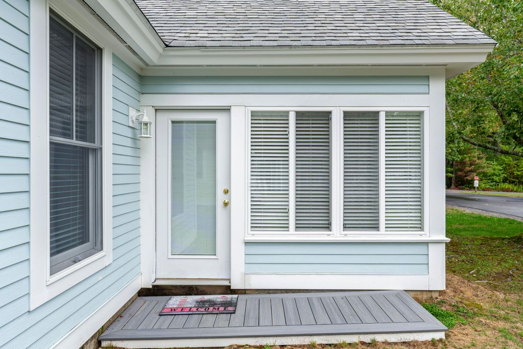 Photo of 454 Post Road #305, Wells, ME 04090 (MLS # 1639486)