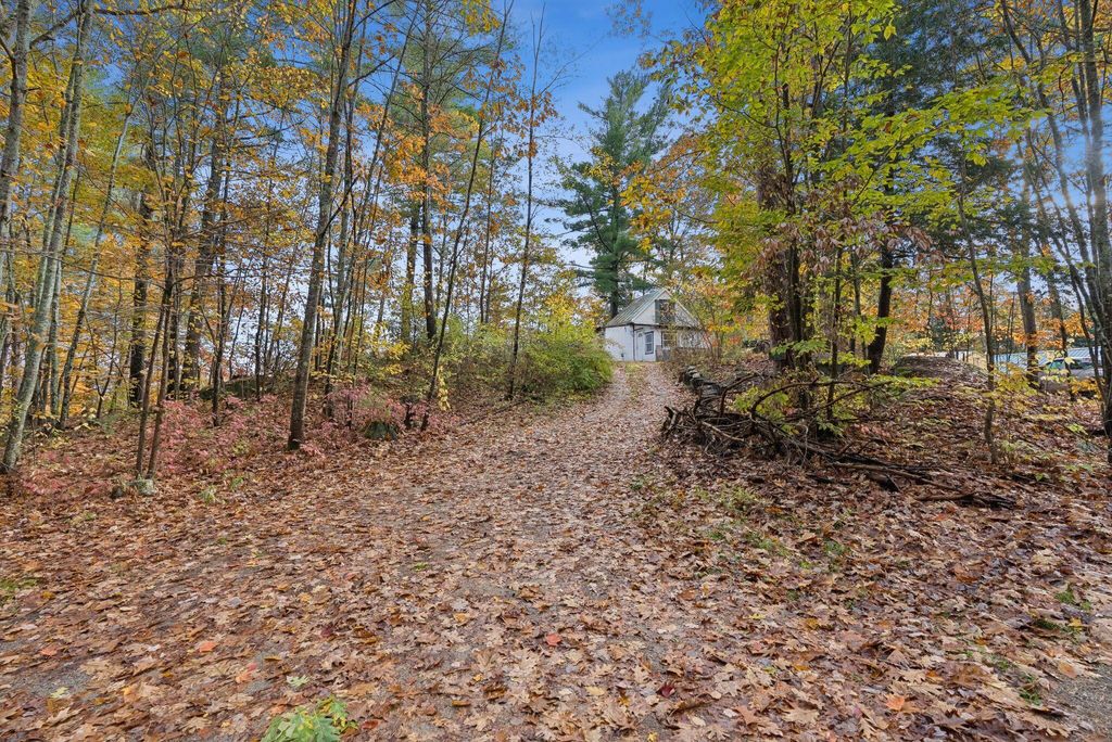 Photo of 46 Yankee Way, Auburn, ME 04210 (MLS # 1642434)