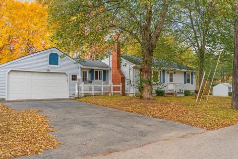 Photo of 20 Tucker Avenue, Portland, ME 04103 (MLS # 1642181) Photo of 20 Tucker Avenue, Portland, ME 04103 (MLS # 1642181)