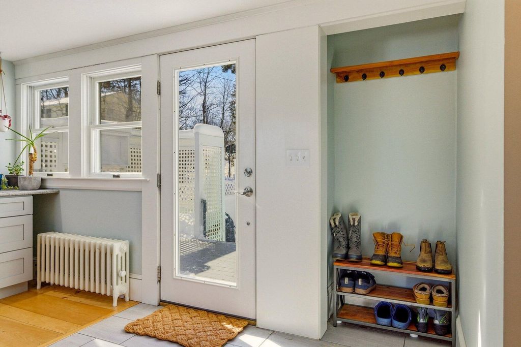 Photo of 333 Main Street, Eliot, ME 03903 (MLS # 1652790)