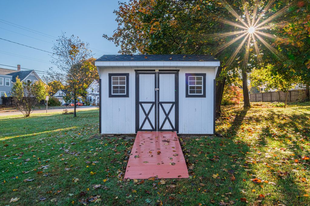 Photo of 115 Seventh Street, Auburn, ME 04210 (MLS # 1641761)