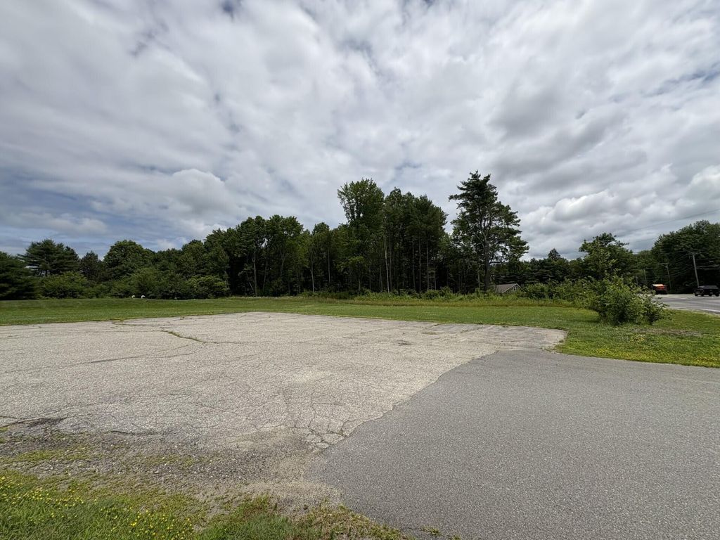 Photo of 693-B Western Avenue, Manchester, ME 04351 (MLS # 1632043)