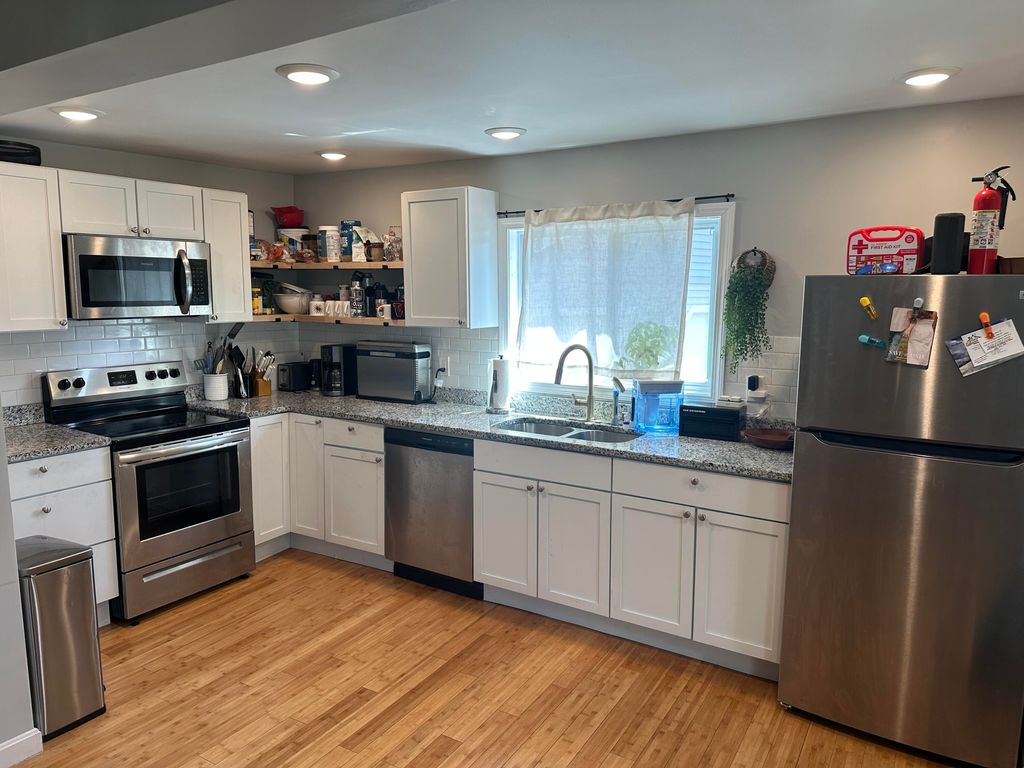 Photo of 19 Eustis Street St, Lewiston, ME 04240 (MLS # 1624412)