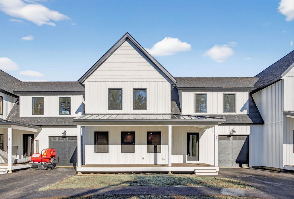 Photo of 21 Fairway Commons Drive #5, Gorham, ME 04038 (MLS # 1661588)