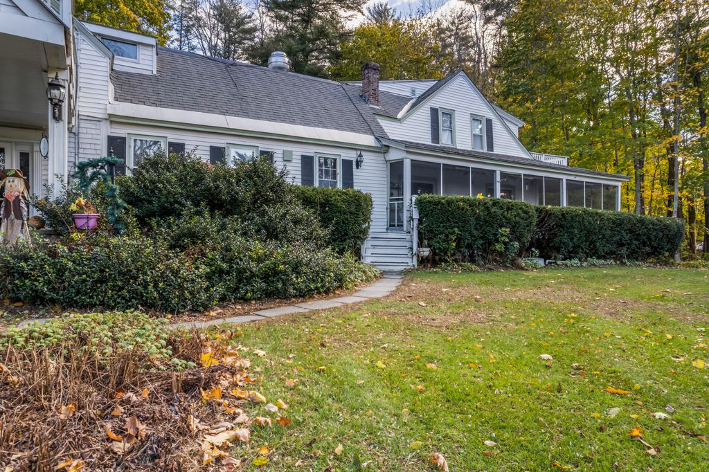 Photo of 9 Dry Point Drive, Rome, ME 04963 (MLS # 1656283)