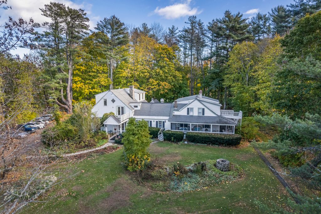 Photo of 9 Dry Point Drive, Rome, ME 04963 (MLS # 1656283)