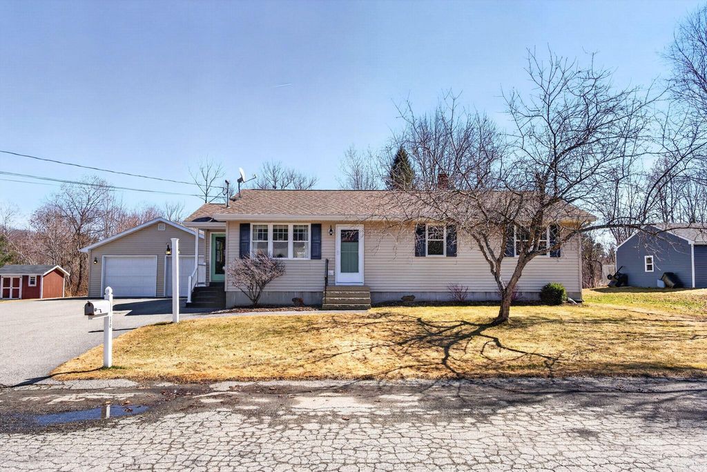 Photo of 16 Jan's Boulevard, Lewiston, ME 04240 (MLS # 1657133)