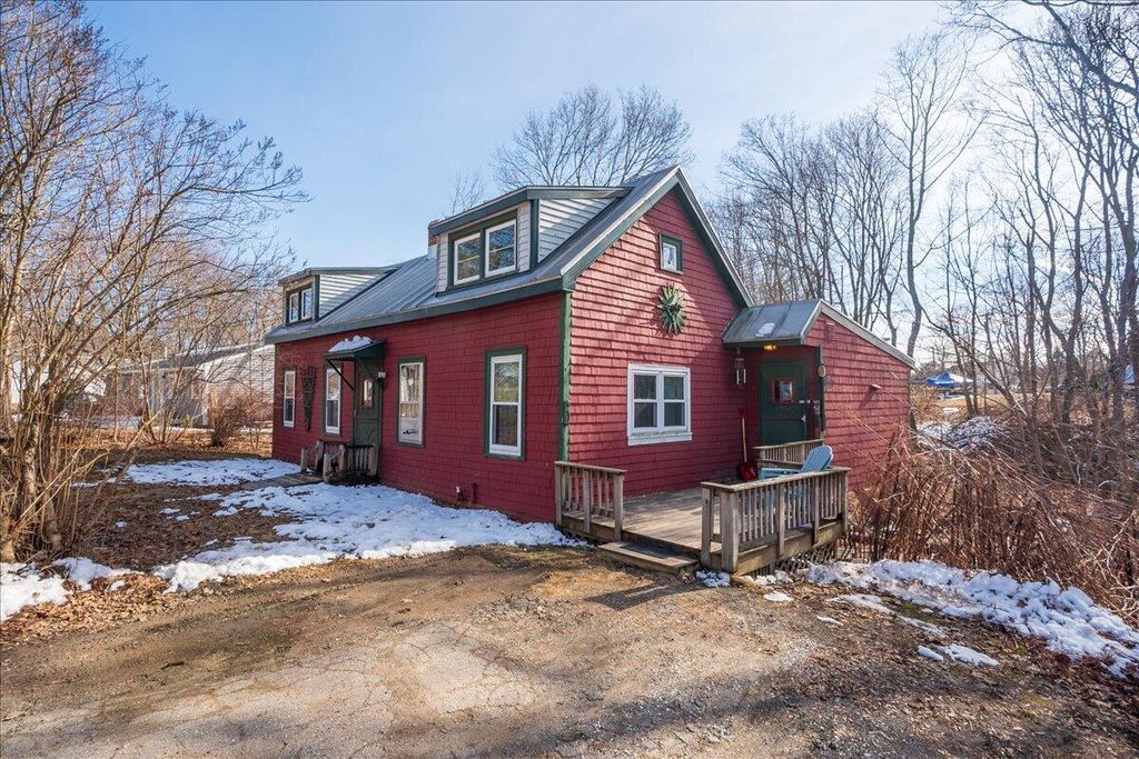 Photo of 40 Admontem Avenue, Rockland, ME 04841 (MLS # 1655594)