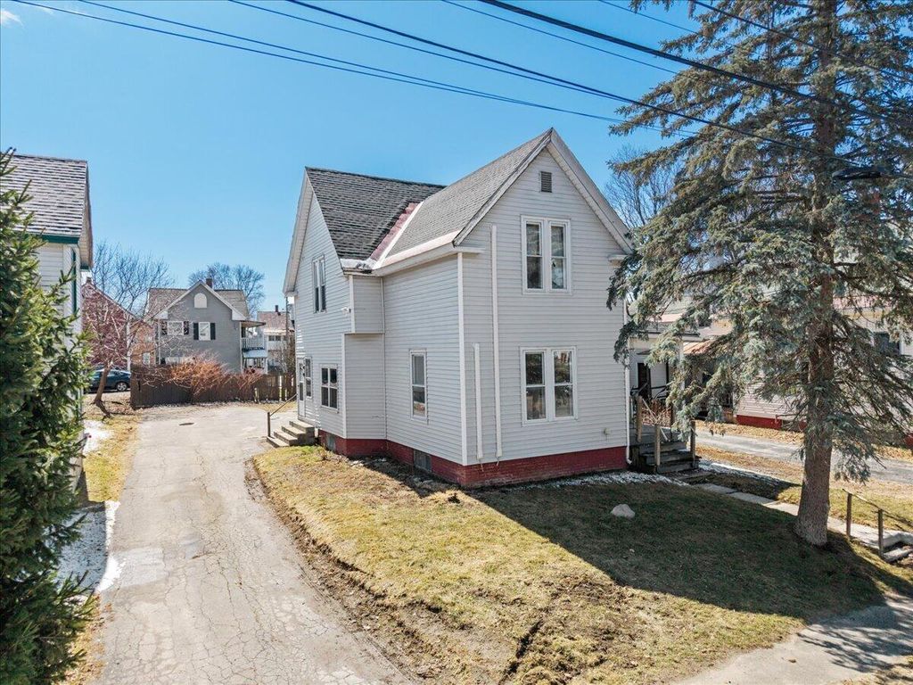 Photo of 22 Ash Street, Waterville, ME 04901 (MLS # 1657213)