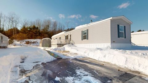 Photo of 61 Oxbow Drive, Lewiston, ME 04240 (MLS # 1651007)