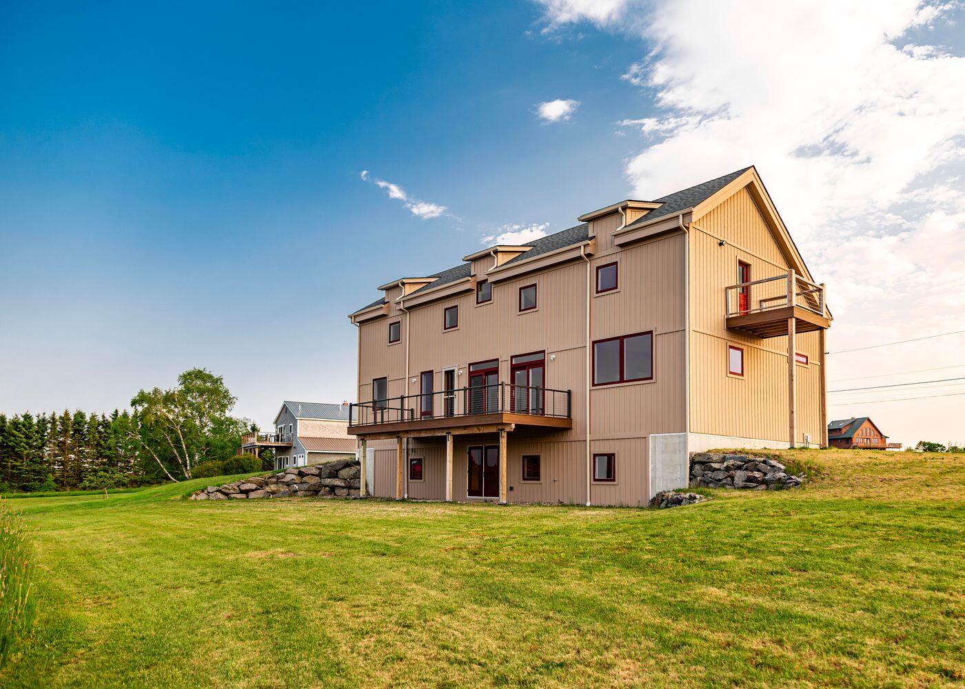 55 Diamond Point Road