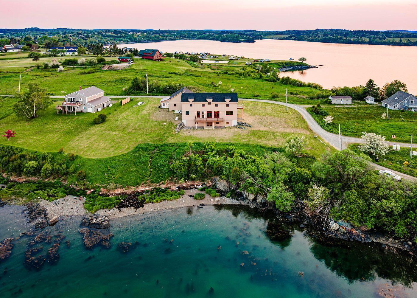 55 Diamond Point Road