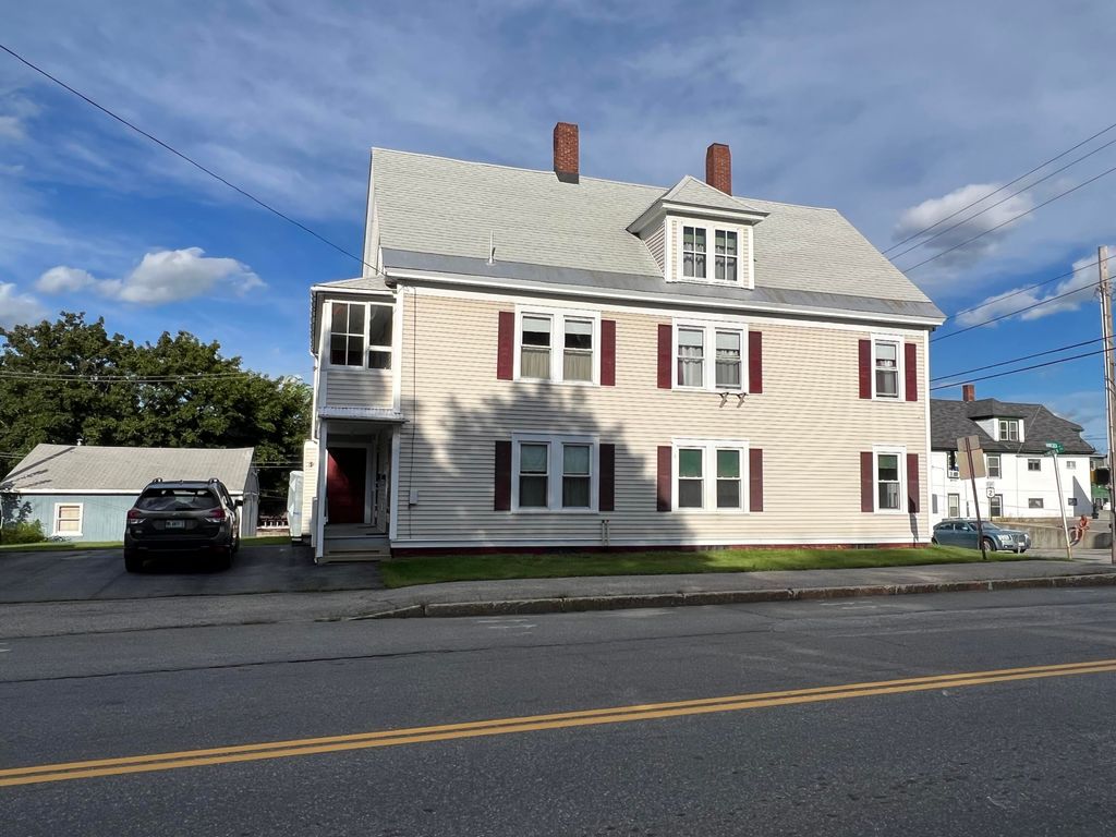Photo of 86 Lincoln Avenue, Rumford, ME 04276 (MLS # 1568387)