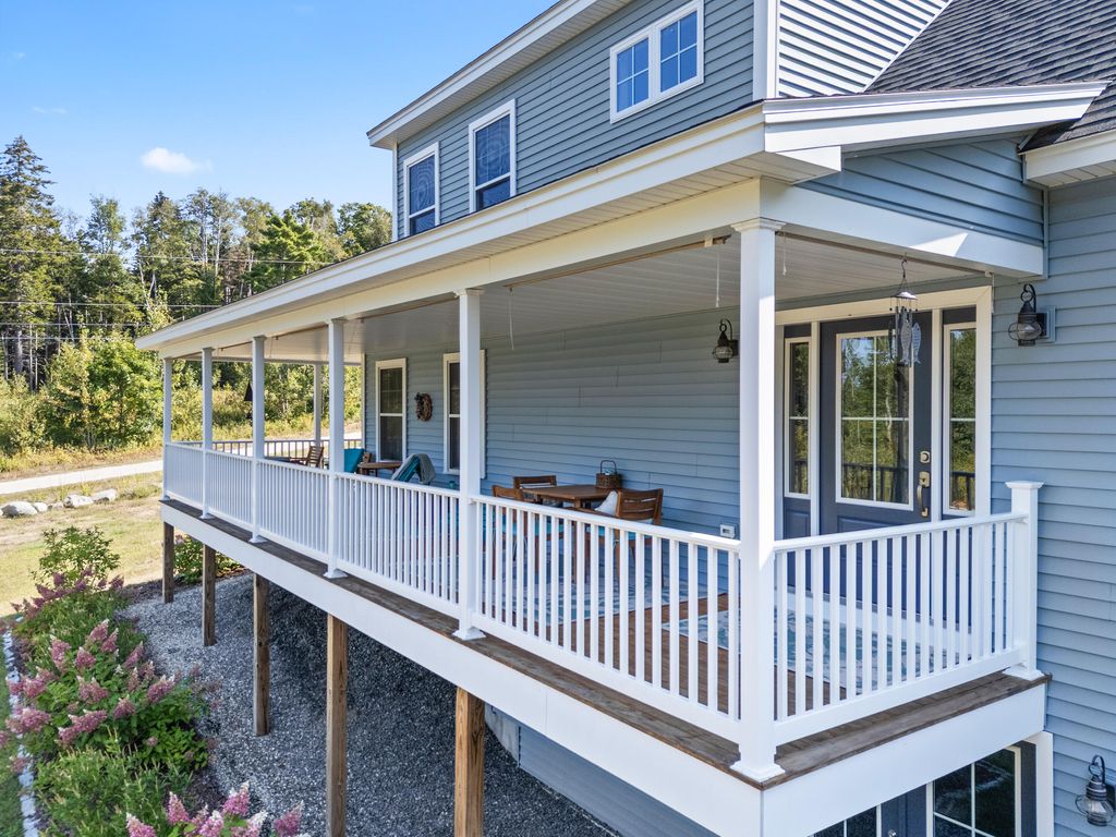 Photo of 31 Goose Ledge Road, Harpswell, ME 04079 (MLS # 1652761)