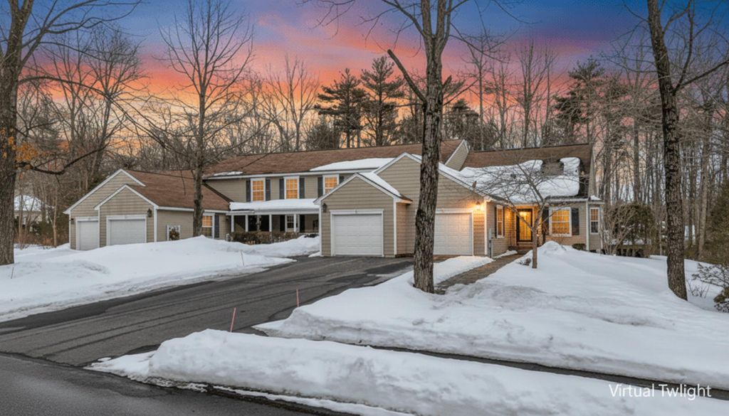 Photo of 3 Kensington Drive #3, Kennebunk, ME 04043 (MLS # 1654030)