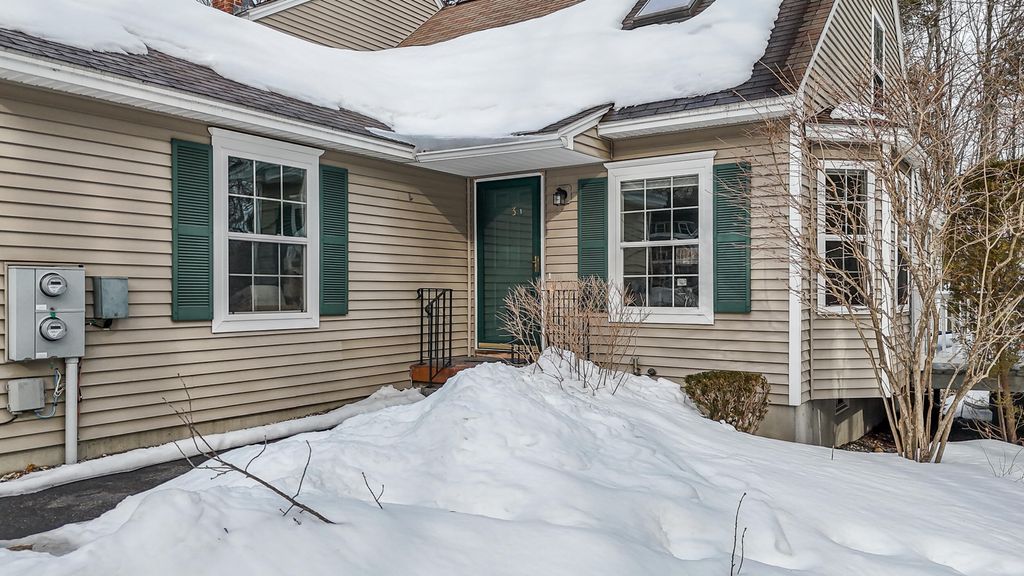 Photo of 3 Kensington Drive #3, Kennebunk, ME 04043 (MLS # 1654030)