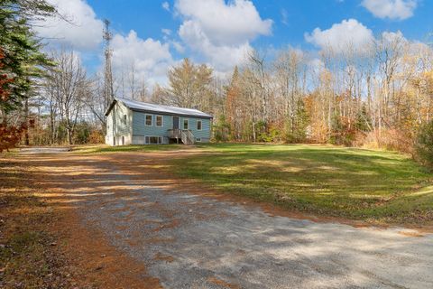 Photo of 43 Ridge Road, Richmond, ME 04357 (MLS # 1642887)
