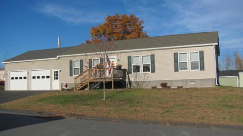 Photo of 6 Cypress Drive, Norway, ME 04268 (MLS # 1642447)