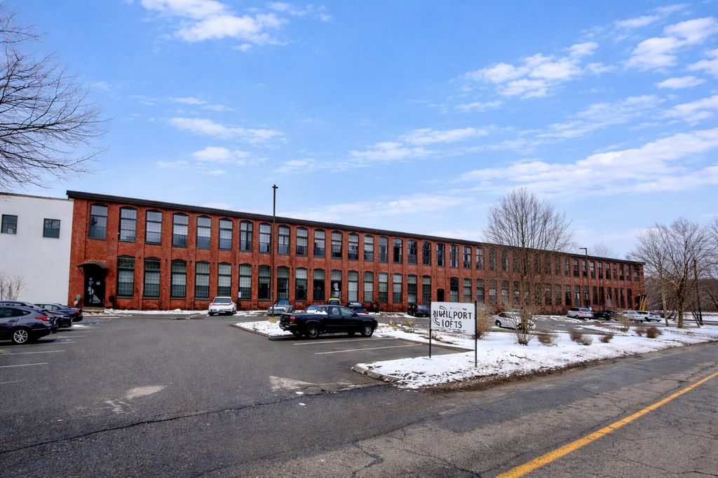 Photo of 30 Lincoln Street #213, Westbrook, ME 04092 (MLS # 1655209)