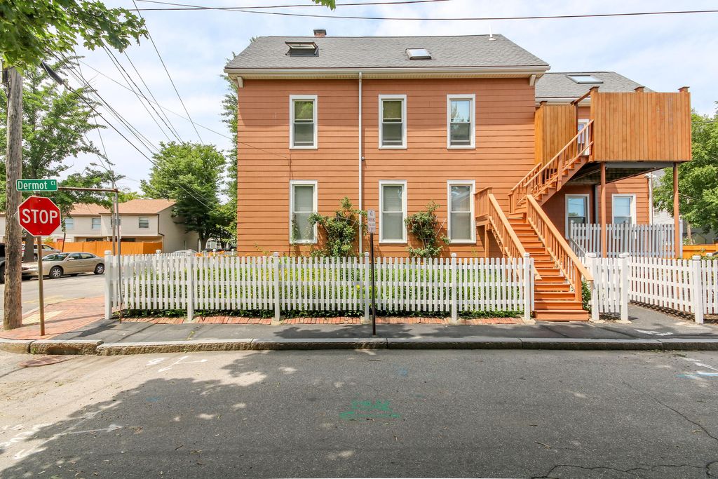 Photo of 115 Clark Street, Portland, ME 04102 (MLS # 1654910)