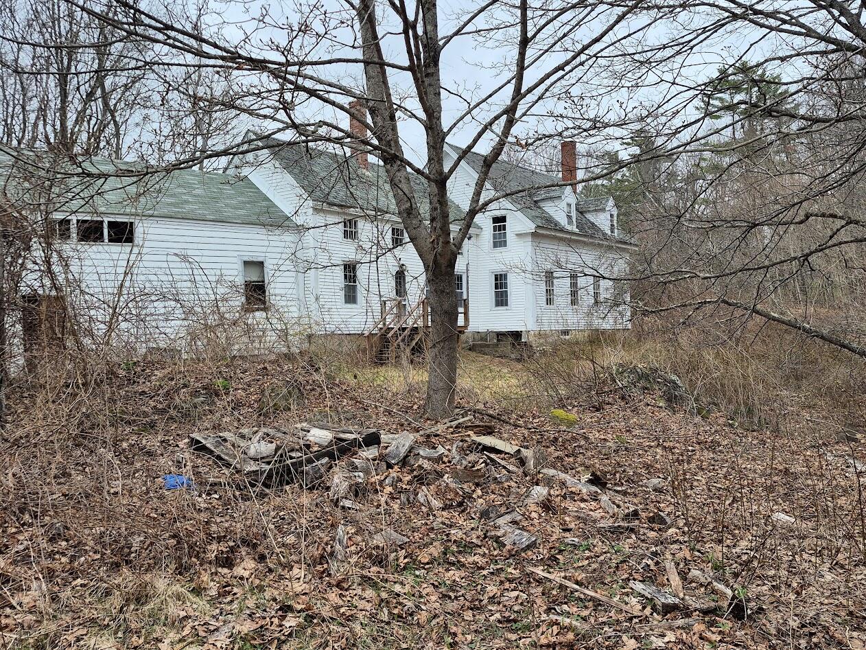 42 Flood Avenue