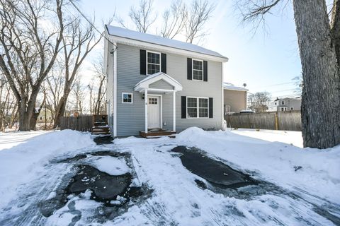 Photo of 11 Anderson Avenue, Westbrook, ME 04092 (MLS # 1653004)