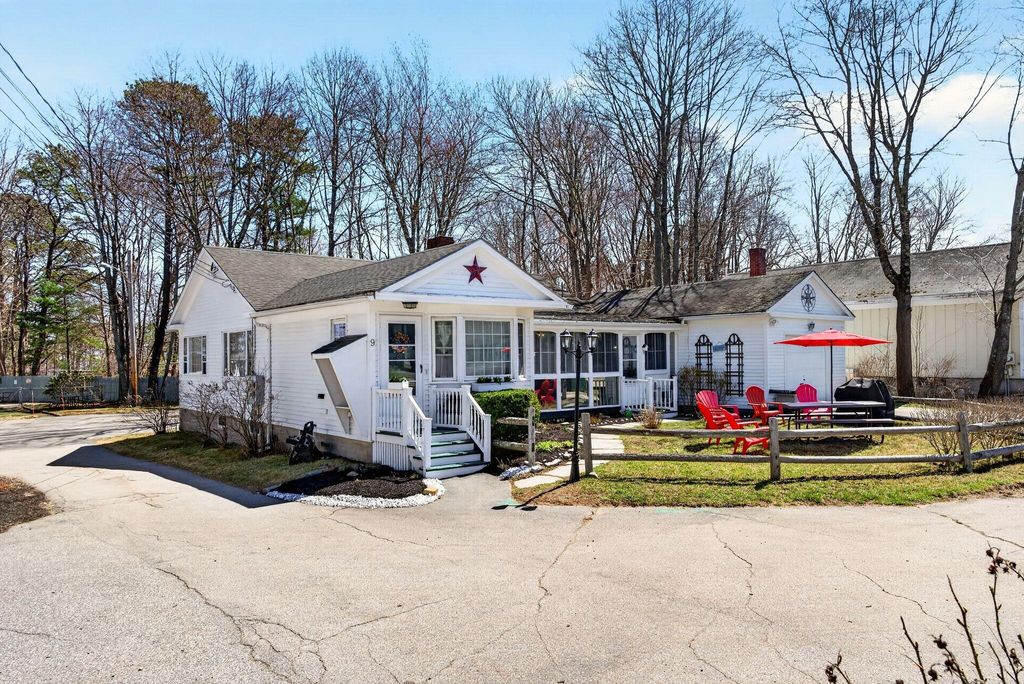 Photo of 488 Main Street #9, Ogunquit, ME 03907 (MLS # 1658123)