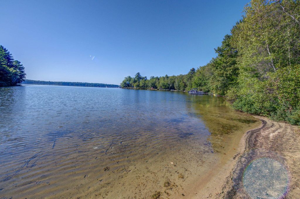 Photo of 15 Worcester Drive, Gray, ME 04071 (MLS # 1637060)