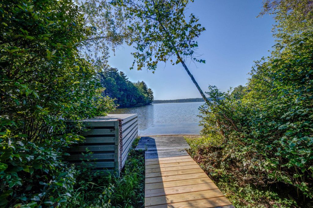Photo of 15 Worcester Drive, Gray, ME 04071 (MLS # 1637060)